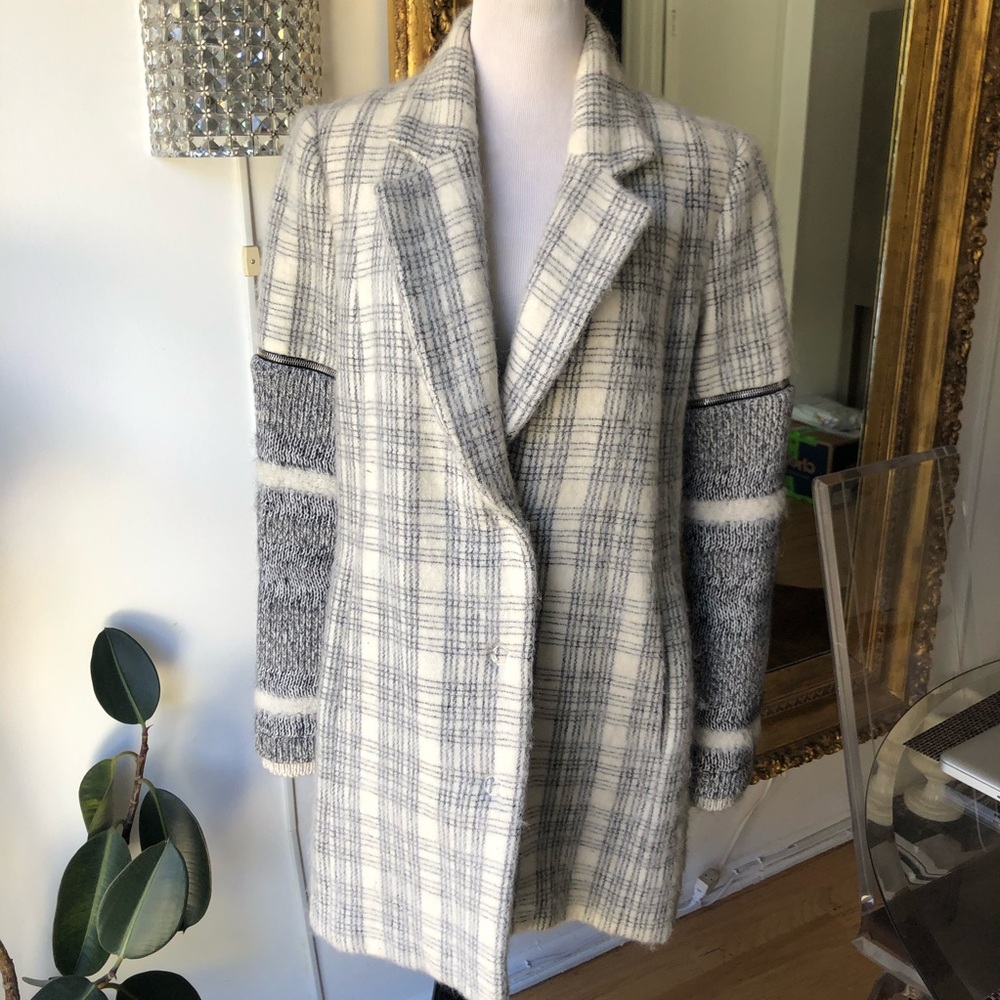 Yigal Azrouel Plaid Women's Coat with Gray Accents